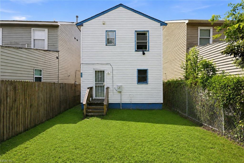 Photo 13 of 17 residential for sale in Newport News virginia
