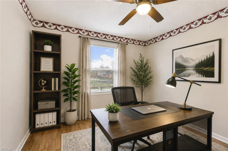 Photo 4 of 17 residential for sale in Newport News virginia