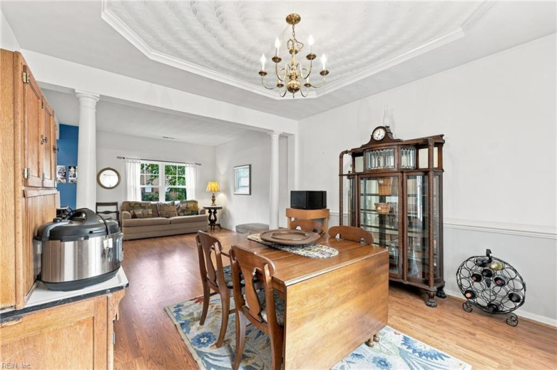 Photo 8 of 49 residential for sale in Chesapeake virginia