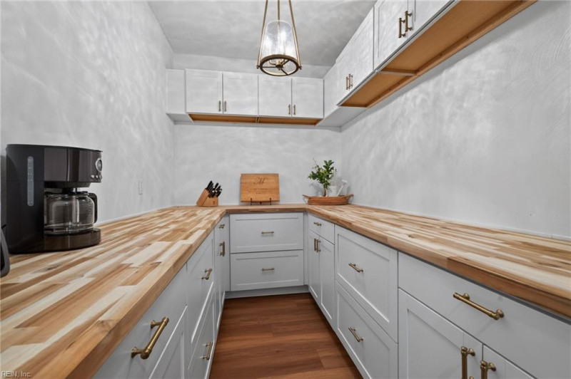 Photo 18 of 50 residential for sale in Virginia Beach virginia