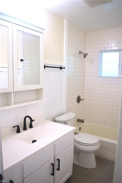 Photo 13 of 24 residential for sale in Newport News virginia