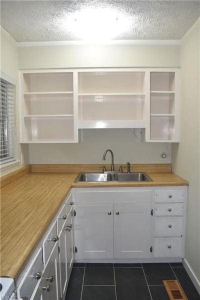 Photo 6 of 24 residential for sale in Newport News virginia