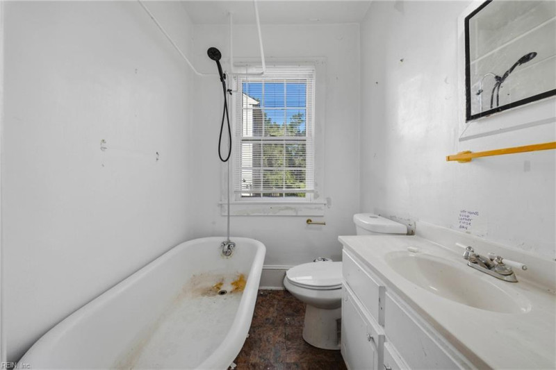 Photo 19 of 50 residential for sale in Suffolk virginia