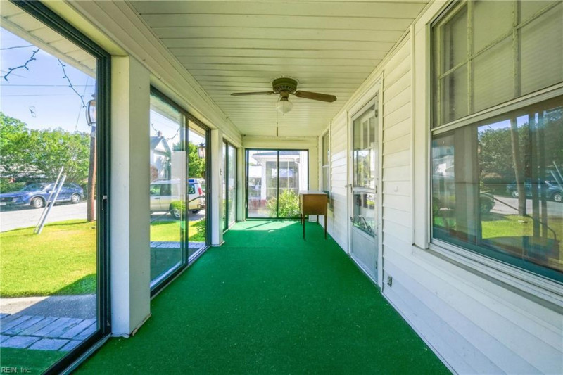 Photo 4 of 50 residential for sale in Suffolk virginia