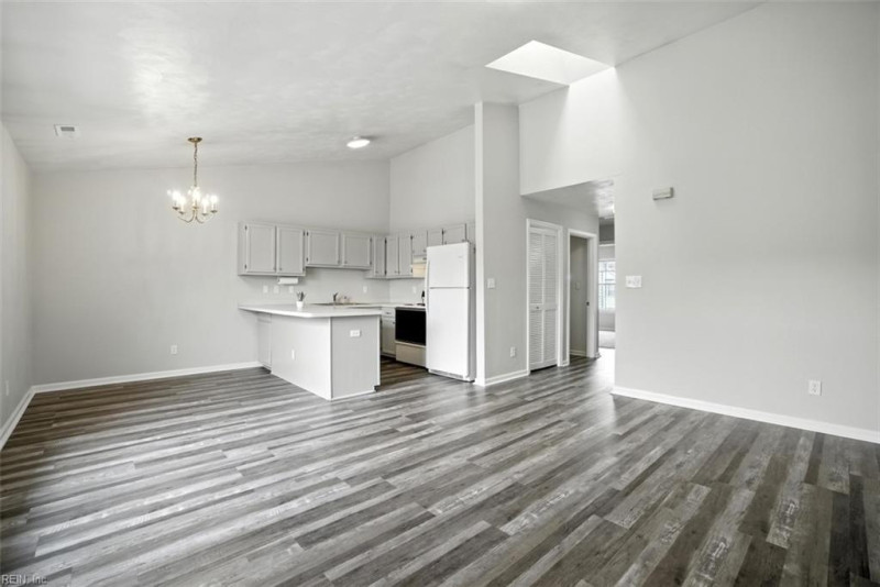 Photo 7 of 19 residential for sale in Chesapeake virginia Photo 7 of 19 residential for sale in Chesapeake virginia