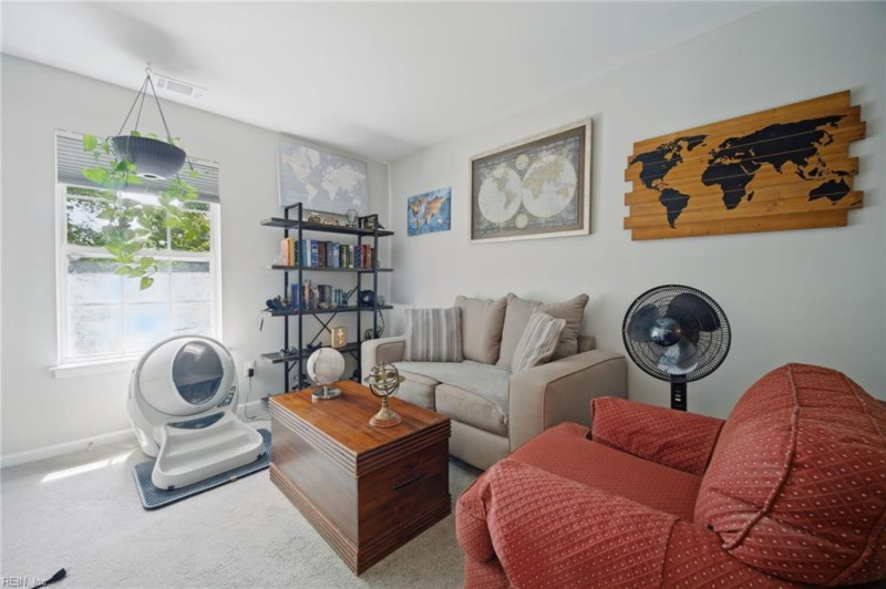 Photo 16 of 39 residential for sale in Chesapeake virginia