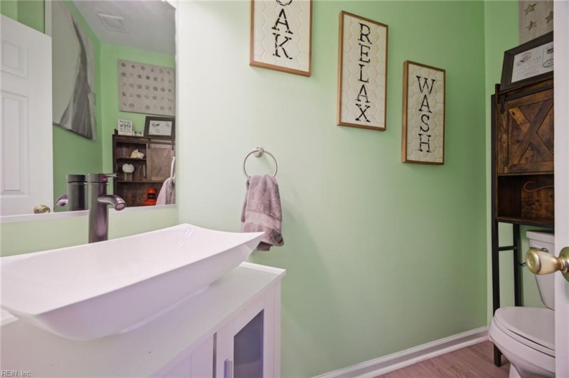 Photo 21 of 39 residential for sale in Chesapeake virginia