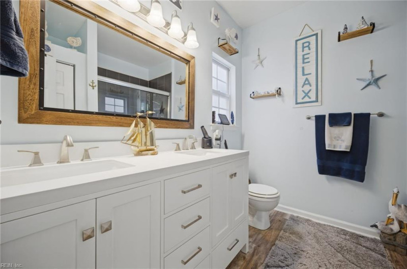 Photo 23 of 39 residential for sale in Chesapeake virginia