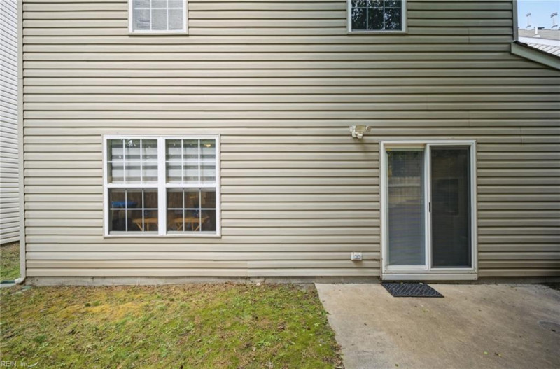 Photo 26 of 39 residential for sale in Chesapeake virginia