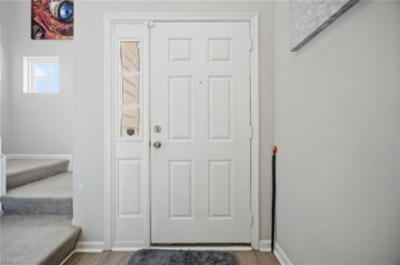 Photo 3 of 39 residential for sale in Chesapeake virginia