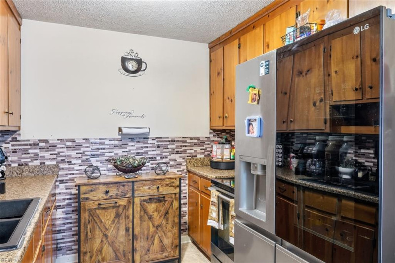 Photo 11 of 20 residential for sale in Newport News virginia