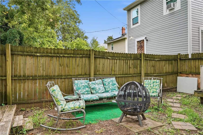 Photo 17 of 20 residential for sale in Newport News virginia