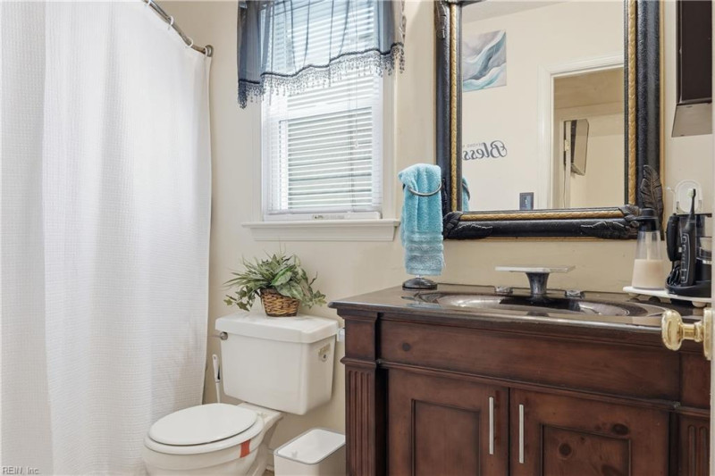 Photo 5 of 20 residential for sale in Newport News virginia