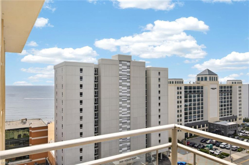 Photo 2 of 37 residential for sale in Virginia Beach virginia