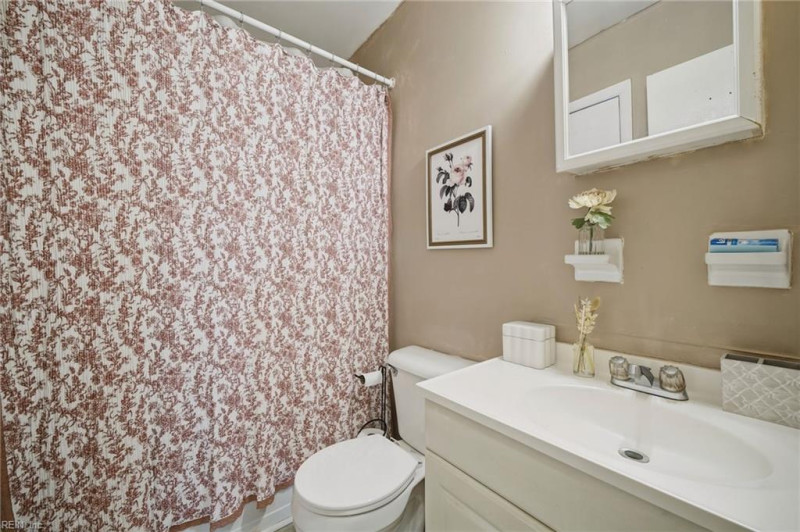 Photo 16 of 45 residential for sale in Virginia Beach virginia Photo 16 of 45 residential for sale in Virginia Beach virginia