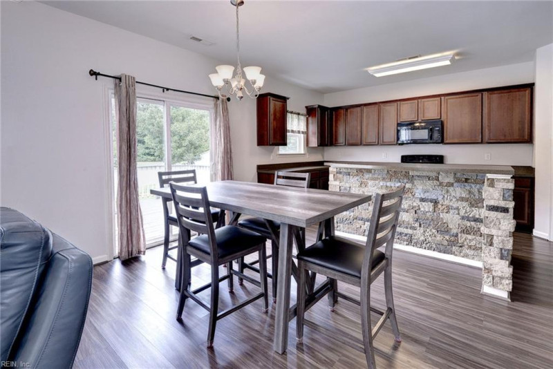 Photo 12 of 34 residential for sale in Newport News virginia