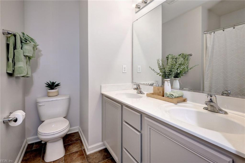 Photo 25 of 34 residential for sale in Newport News virginia