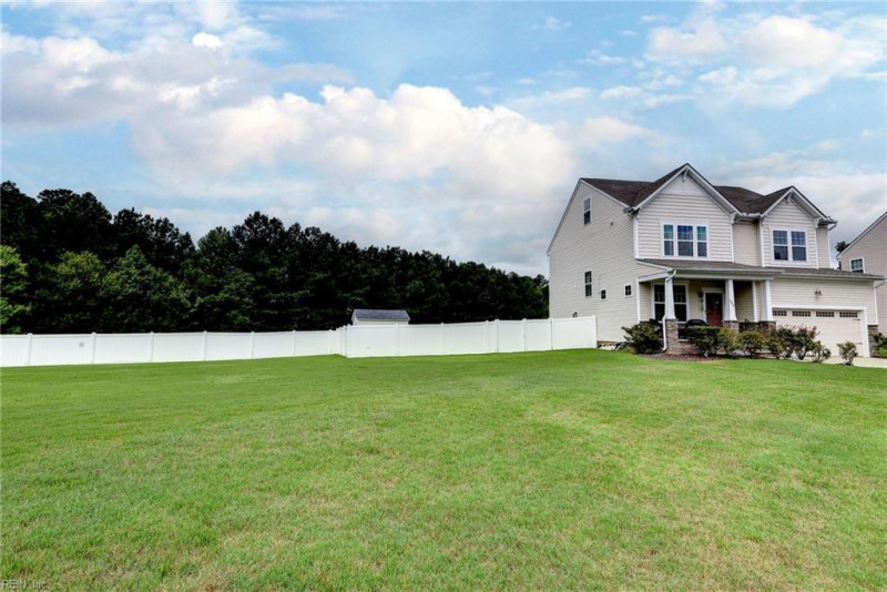 Photo 3 of 34 residential for sale in Newport News virginia