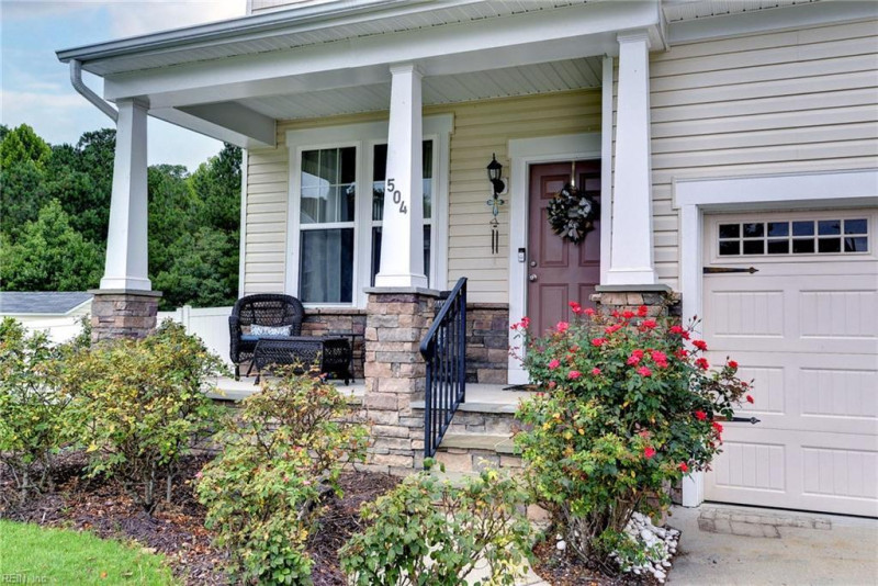 Photo 4 of 34 residential for sale in Newport News virginia