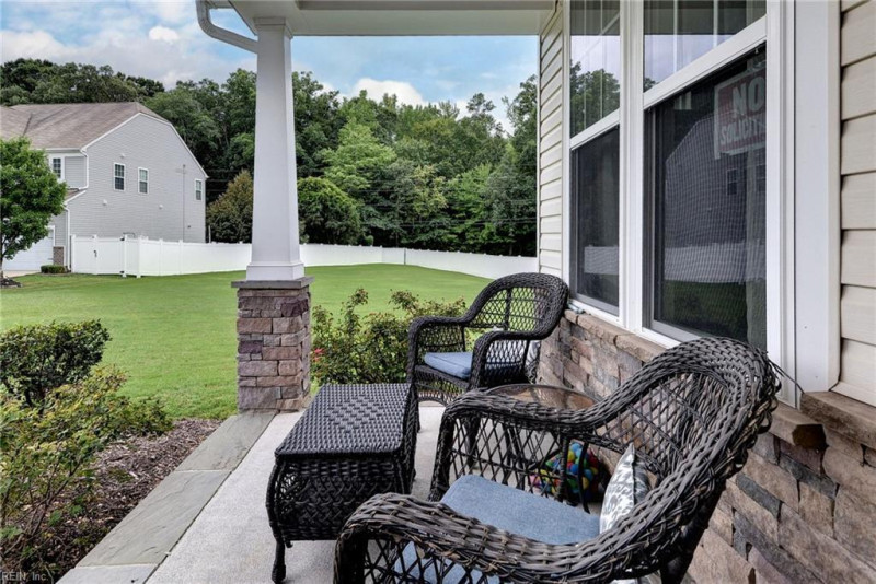 Photo 5 of 34 residential for sale in Newport News virginia