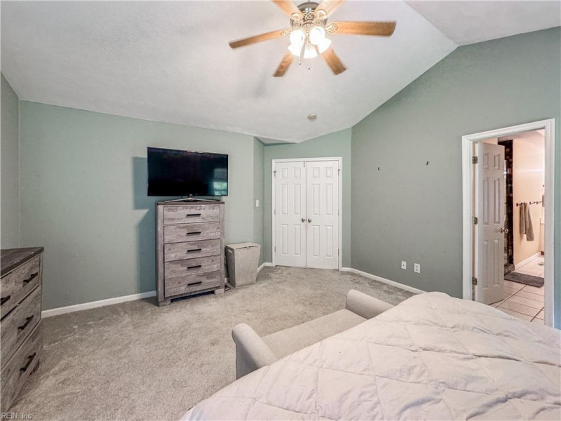 Photo 27 of 44 residential for sale in Chesapeake virginia
