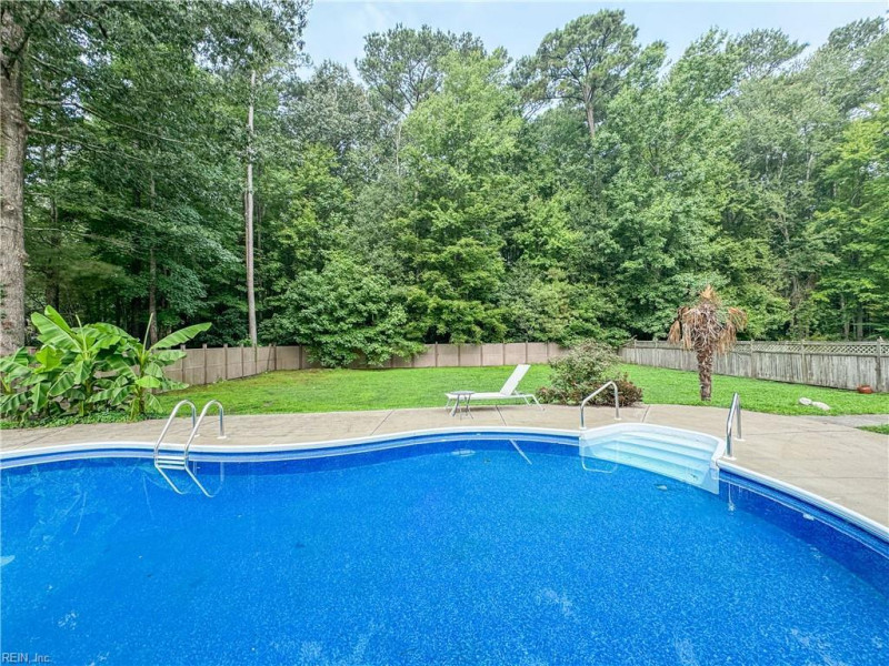 Photo 3 of 44 residential for sale in Chesapeake virginia
