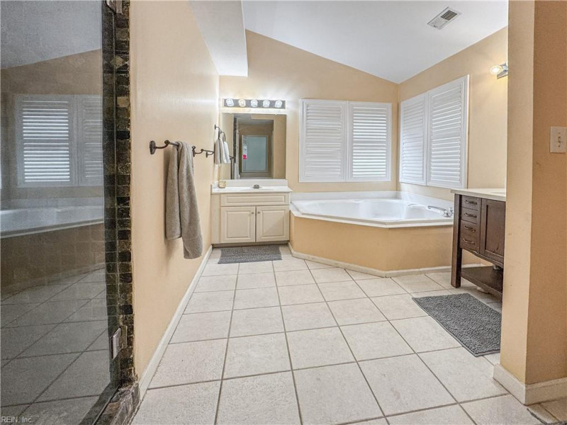 Photo 30 of 44 residential for sale in Chesapeake virginia