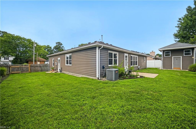 Photo 29 of 32 residential for sale in Virginia Beach virginia