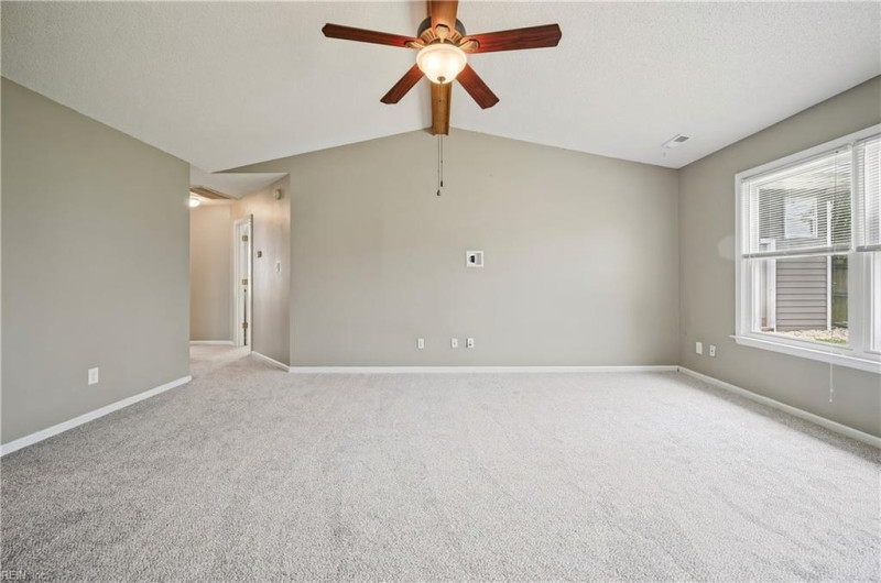 Photo 8 of 32 residential for sale in Virginia Beach virginia