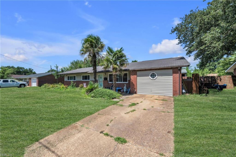 Photo 3 of 36 residential for sale in Norfolk virginia