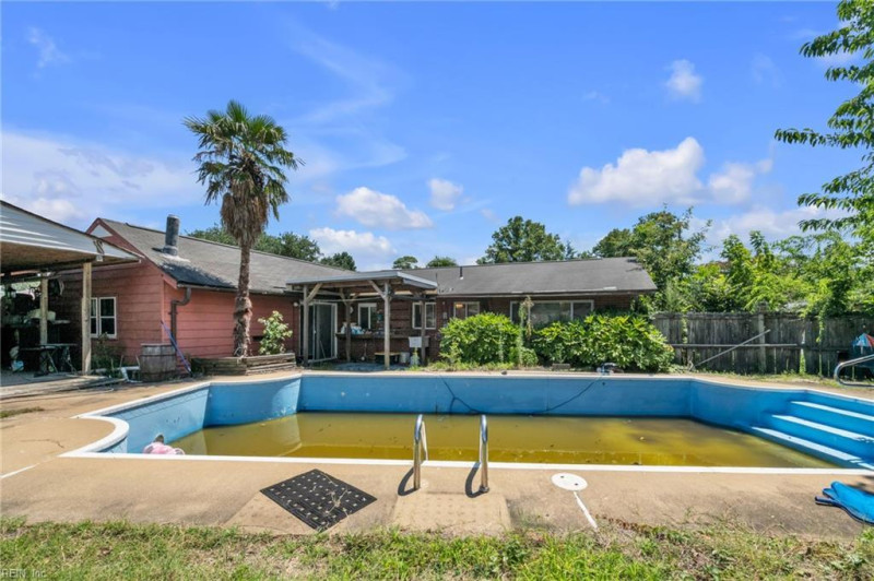 Photo 33 of 36 residential for sale in Norfolk virginia