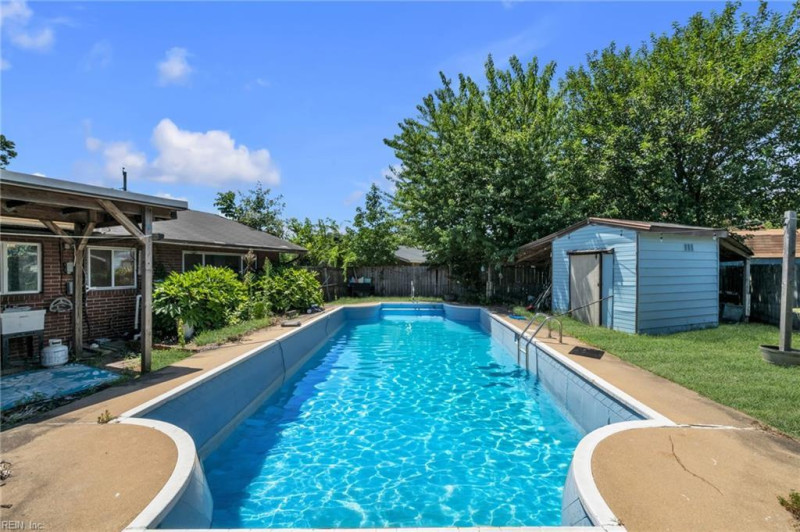 Photo 5 of 36 residential for sale in Norfolk virginia