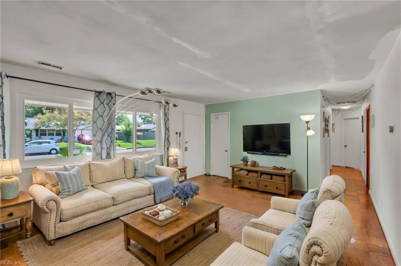 Photo 9 of 36 residential for sale in Norfolk virginia