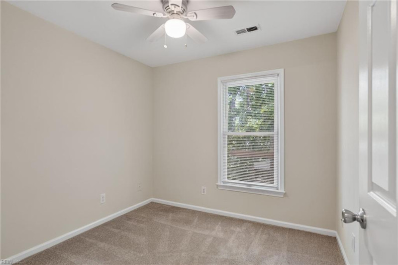 Photo 24 of 31 residential for sale in Chesapeake virginia