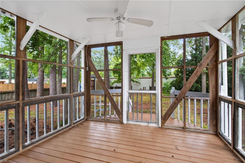 Photo 29 of 31 residential for sale in Chesapeake virginia