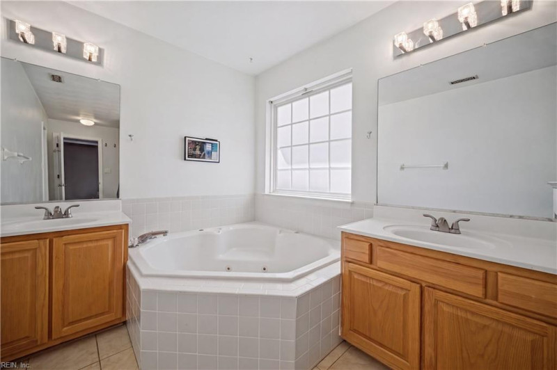 Photo 10 of 50 residential for sale in Chesapeake virginia Photo 10 of 50 residential for sale in Chesapeake virginia