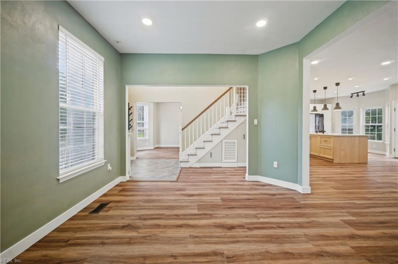 Photo 9 of 50 residential for sale in Chesapeake virginia Photo 9 of 50 residential for sale in Chesapeake virginia
