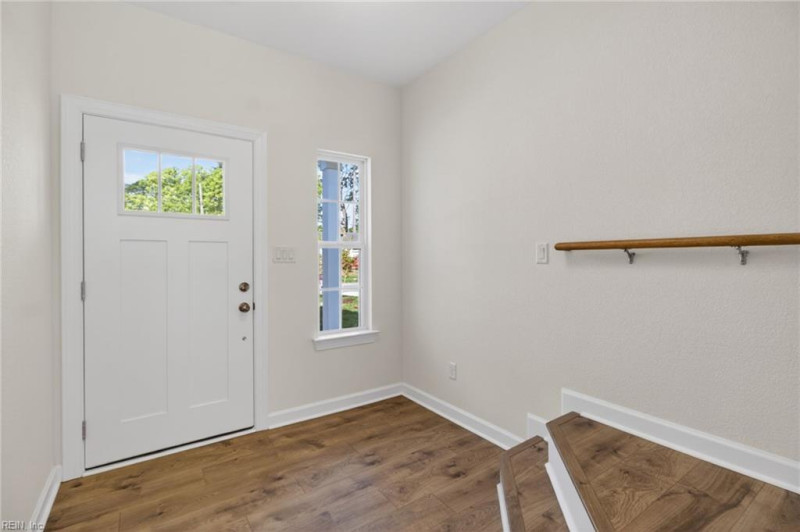 Photo 3 of 33 residential for sale in Virginia Beach virginia