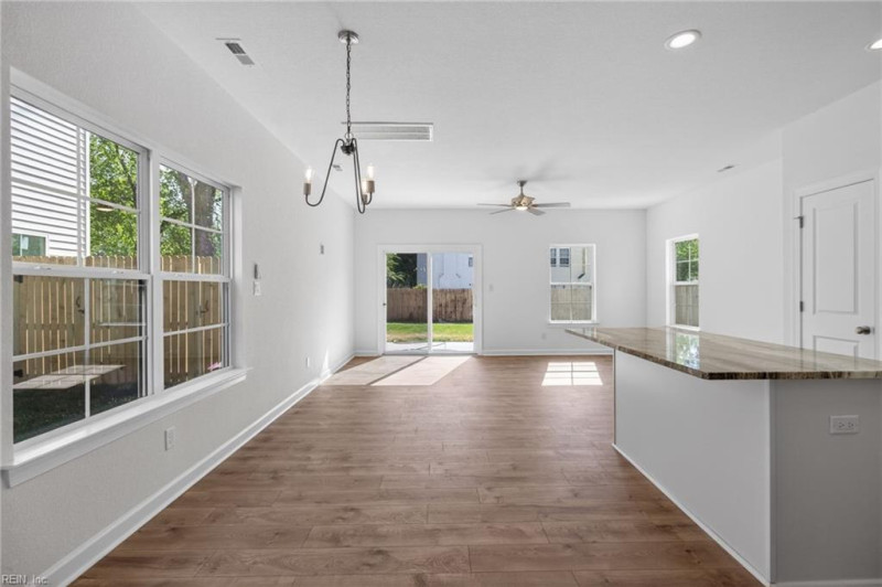 Photo 7 of 33 residential for sale in Virginia Beach virginia