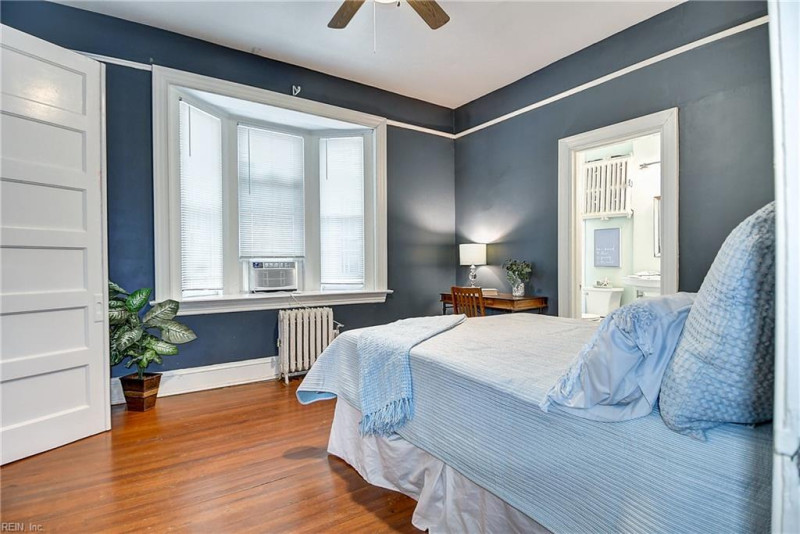 Photo 18 of 30 residential for sale in Norfolk virginia