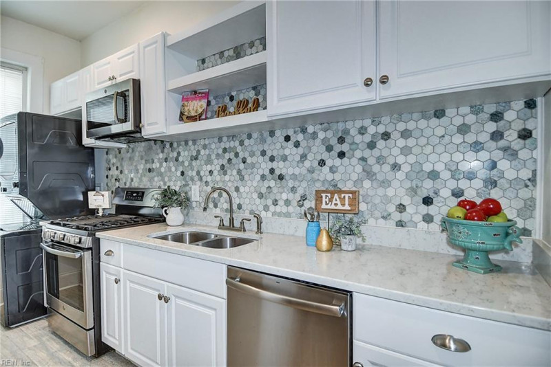 Photo 5 of 30 residential for sale in Norfolk virginia