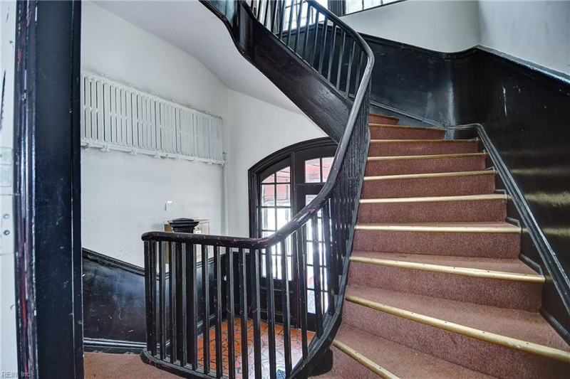 Photo 9 of 30 residential for sale in Norfolk virginia