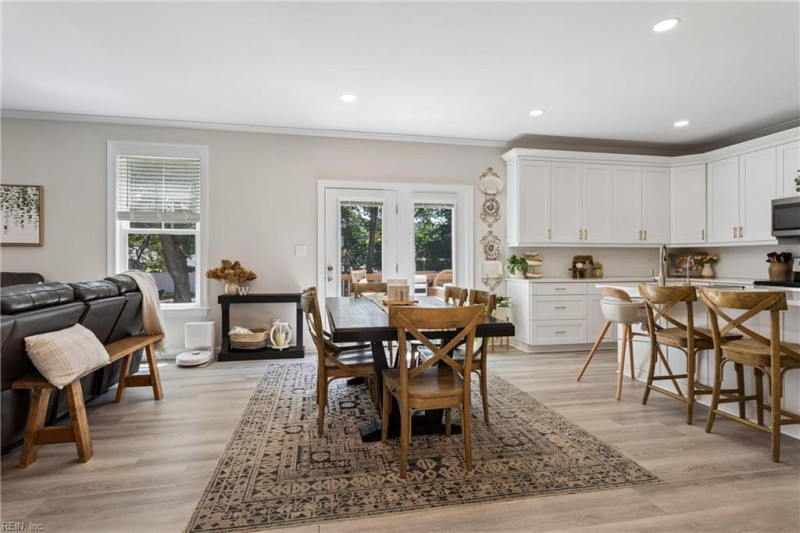 Photo 11 of 47 residential for sale in Poquoson virginia