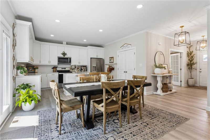 Photo 13 of 47 residential for sale in Poquoson virginia