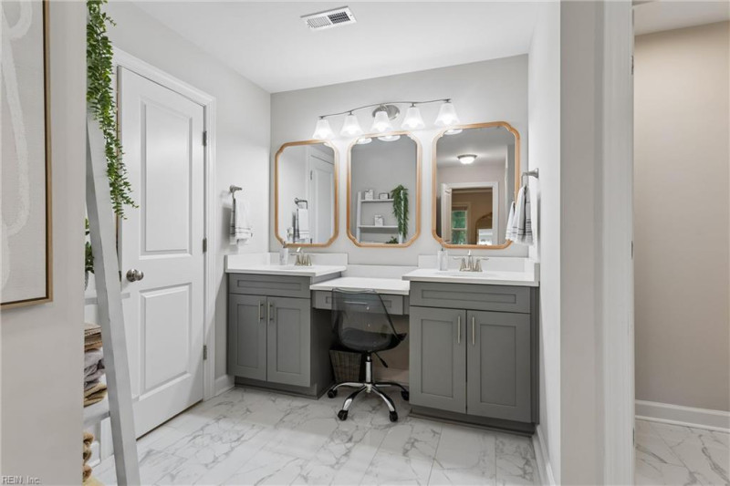 Photo 33 of 47 residential for sale in Poquoson virginia