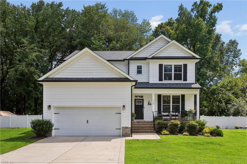 Photo 4 of 47 residential for sale in Poquoson virginia