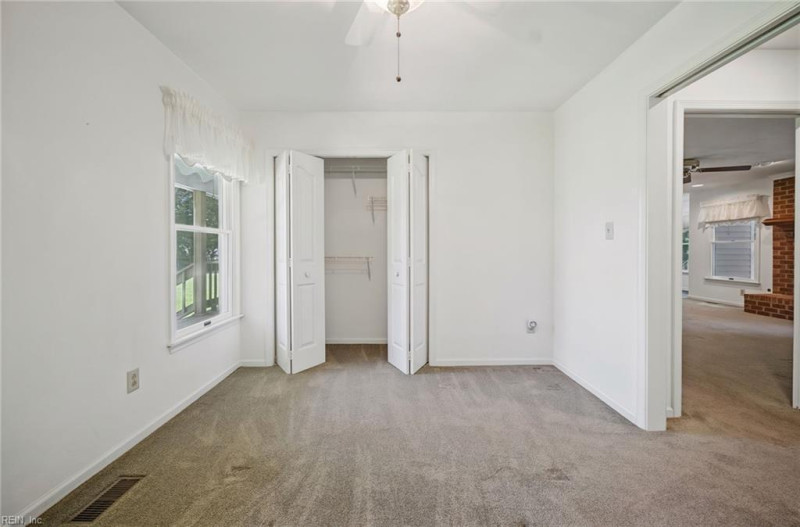 Photo 23 of 50 residential for sale in Chesapeake virginia