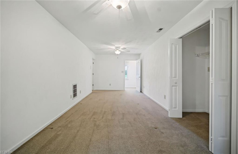 Photo 26 of 50 residential for sale in Chesapeake virginia