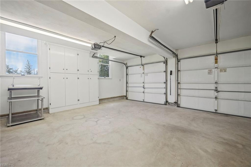 Photo 34 of 50 residential for sale in Chesapeake virginia