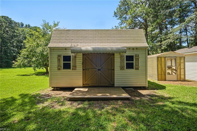 Photo 44 of 50 residential for sale in Chesapeake virginia